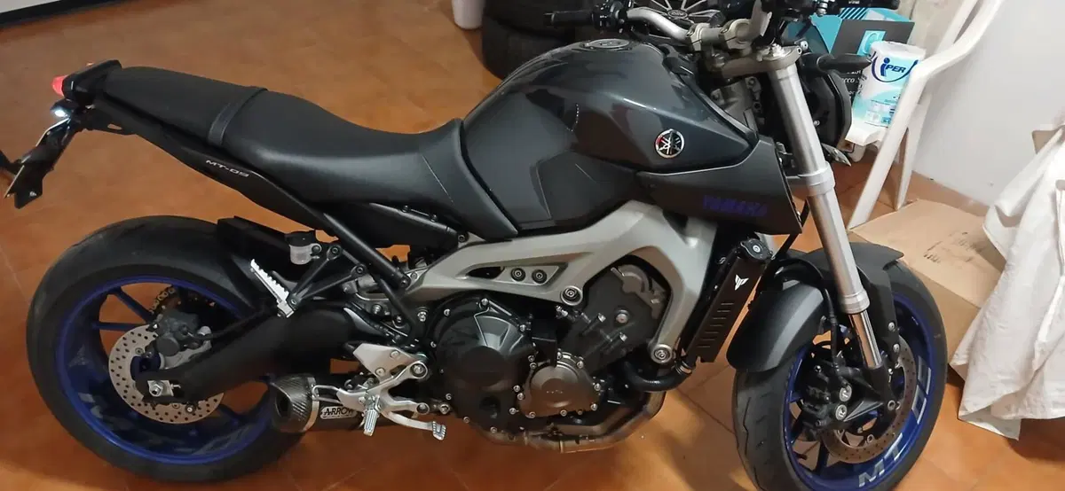 Yamaha MT-09 (2013 - 15) (2)