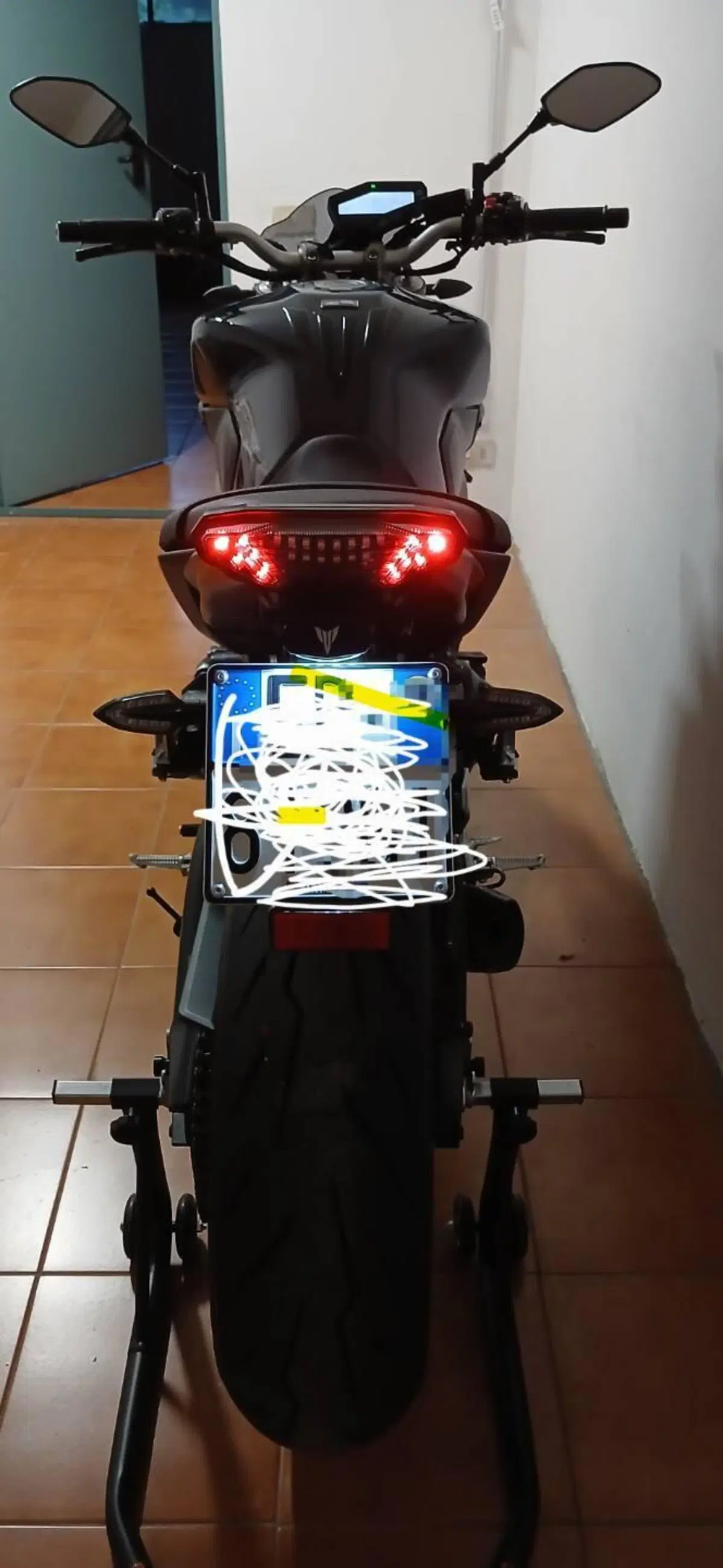 Yamaha MT-09 (2013 - 15) (8)