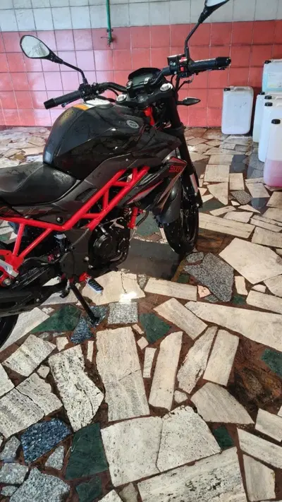 Benelli BN 125 (2021 - 25) usata