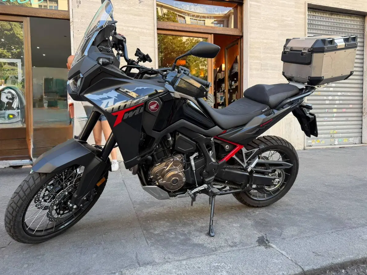 Honda Africa Twin CRF 1100L ES (2024 - 26) (4)