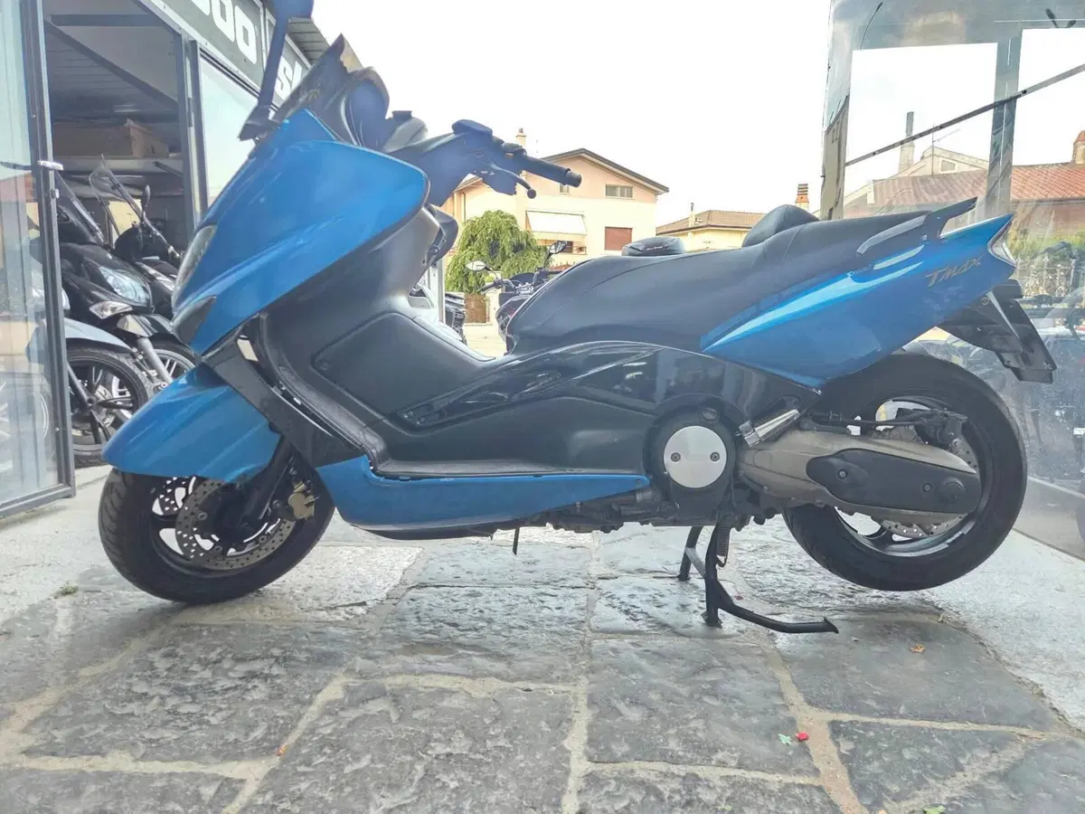 Yamaha T-Max 500 (2001 - 03) (3)