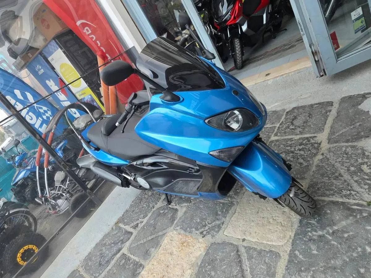 Yamaha T-Max 500 (2001 - 03) (6)