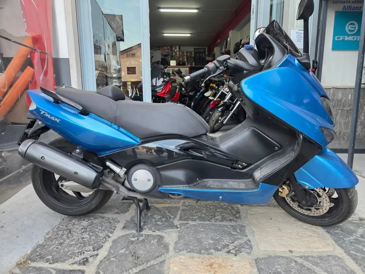 Yamaha T-Max 500 (2001 - 03) (2)