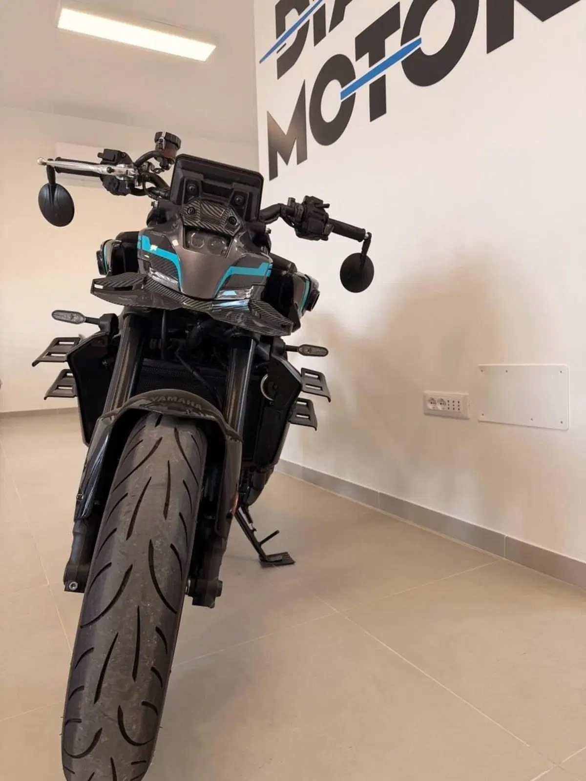 Yamaha MT-09 Y-AMT (2024 - 26) (11)