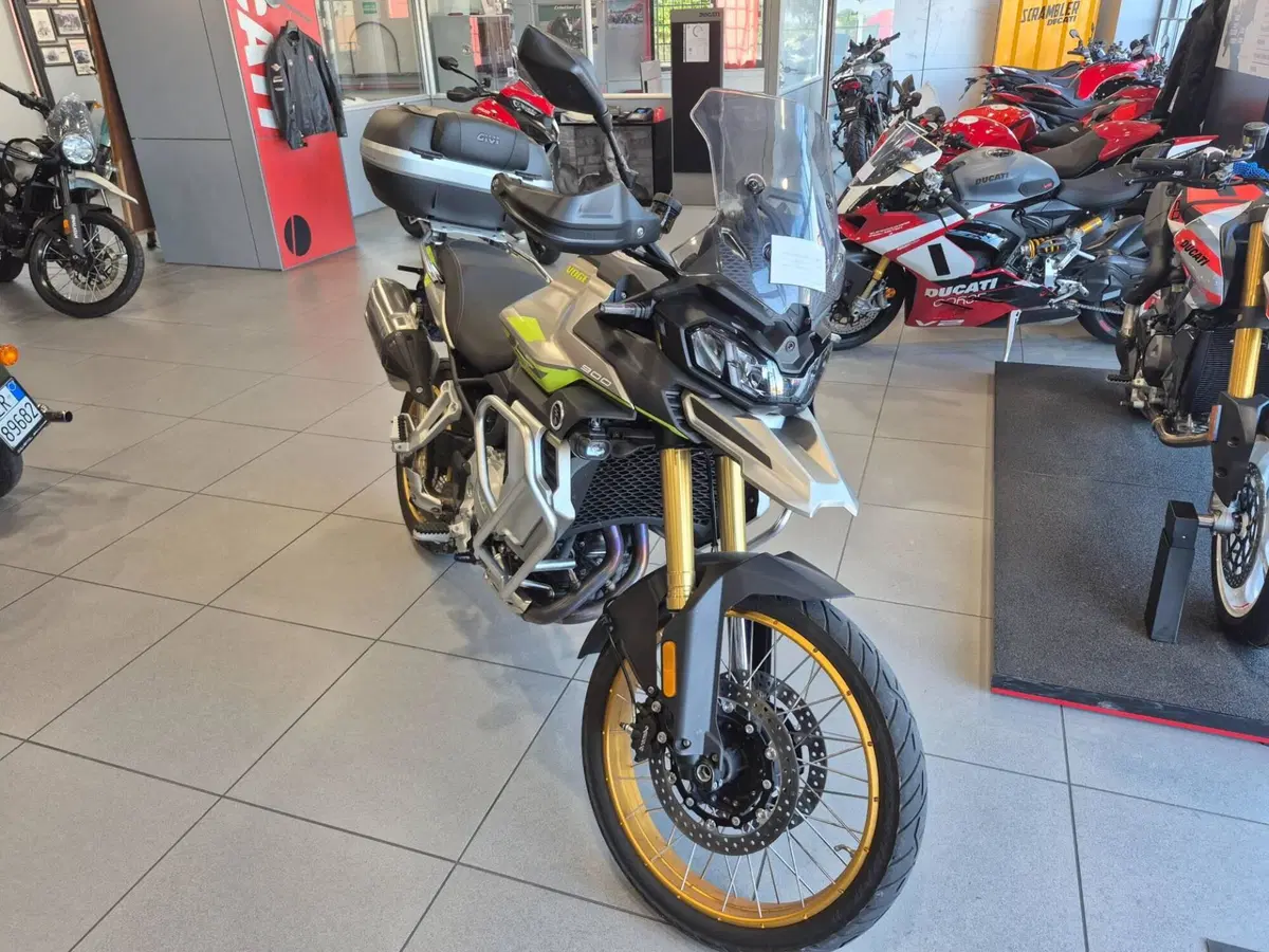 Voge Valico 900DSX (2024 - 26) (2)