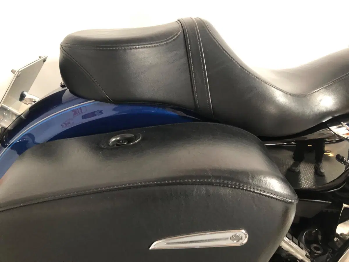Harley-Davidson 1200 SuperLow (2014 - 16) - XL 1200T (3)
