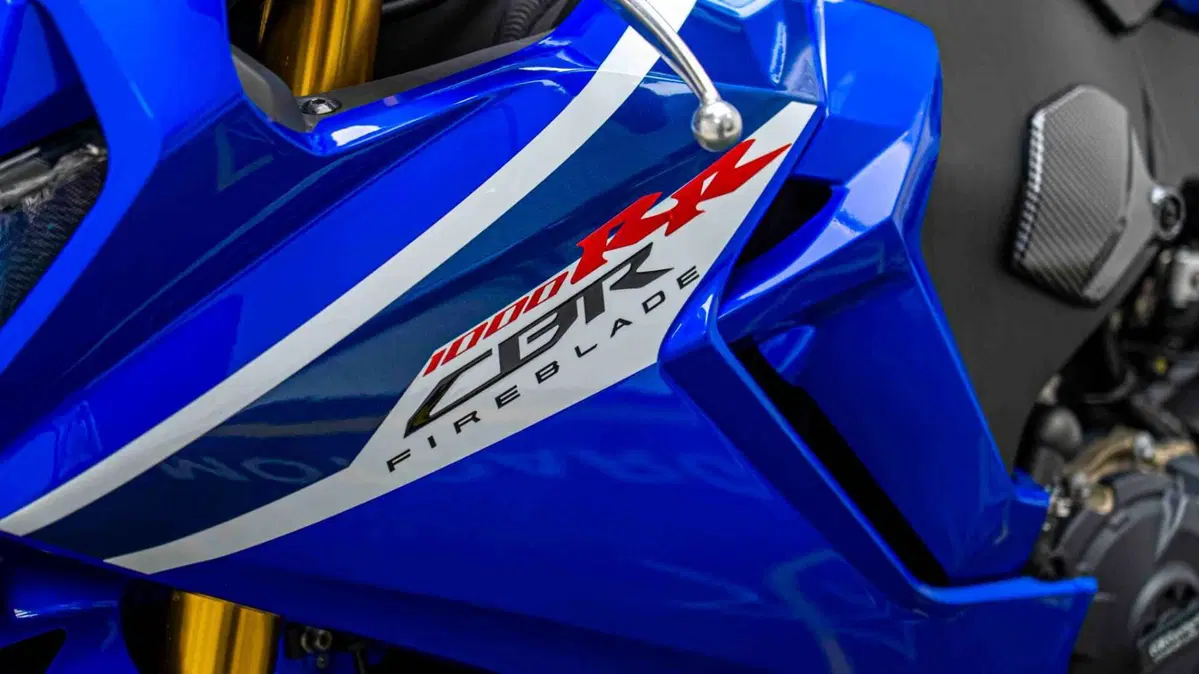 Honda CBR 1000 RR Fireblade (2017 - 19) (15)