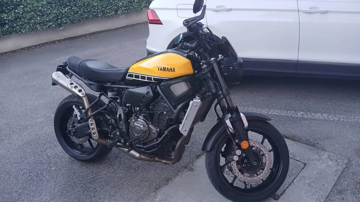 Yamaha XSR 700 ABS 60th Anniversary (2016 - 18) (2)