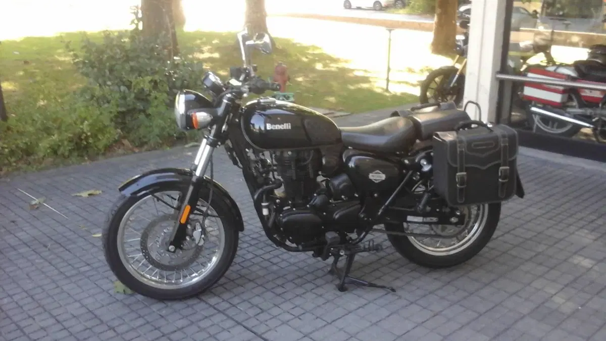 Benelli Imperiale 400 (2021 - 25) (2)