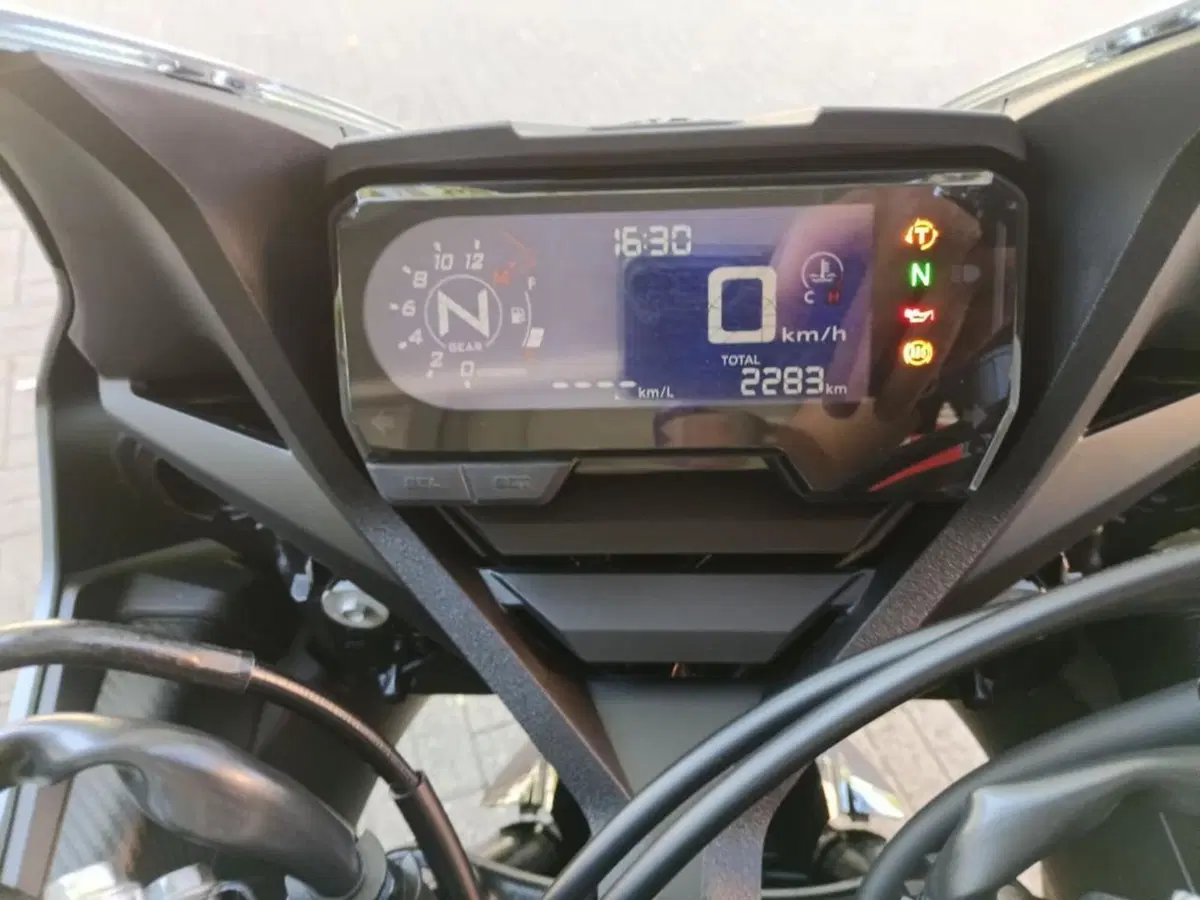 Honda CB 650 R (2021 - 23) (3)