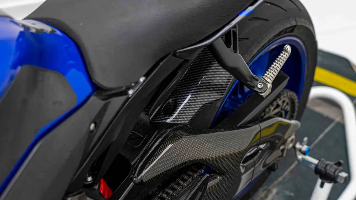 Yamaha YZF R1 (2017 - 19) (7)