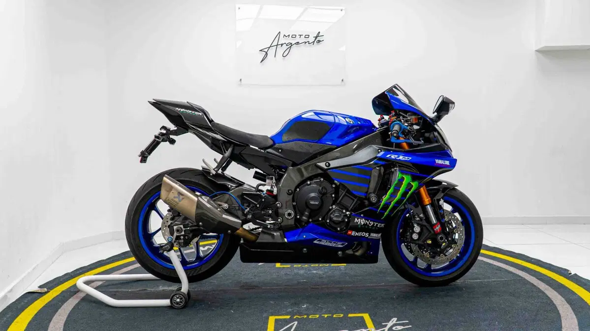 Yamaha YZF R1 (2017 - 19) (13)