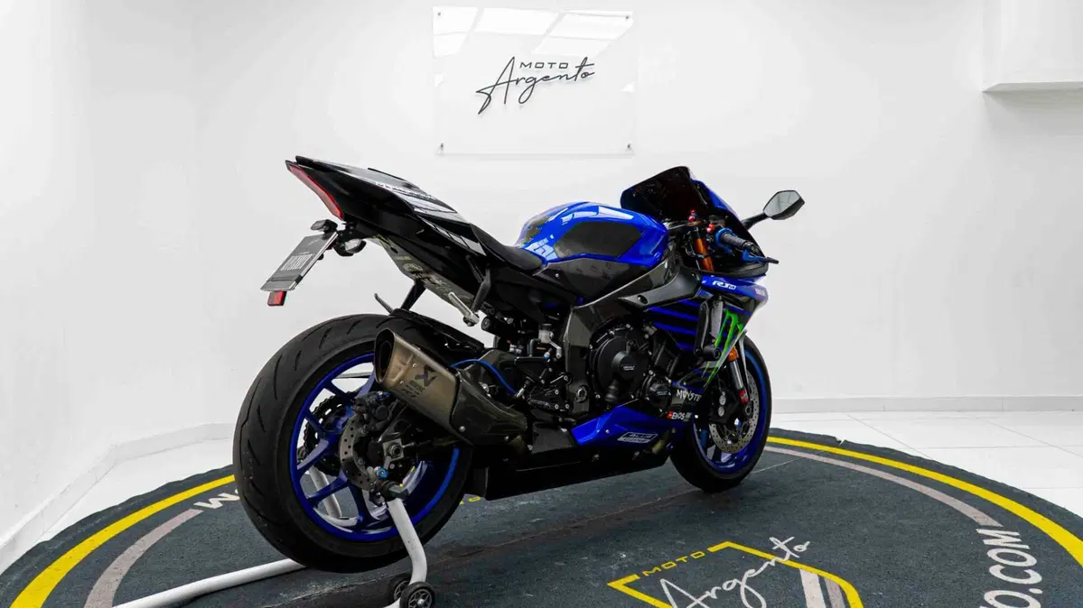 Yamaha YZF R1 (2017 - 19) (14)