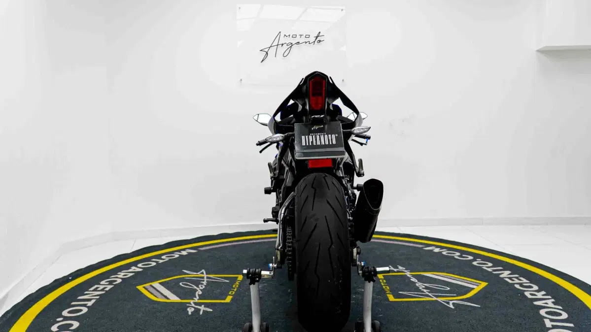 Yamaha YZF R1 (2017 - 19) (15)