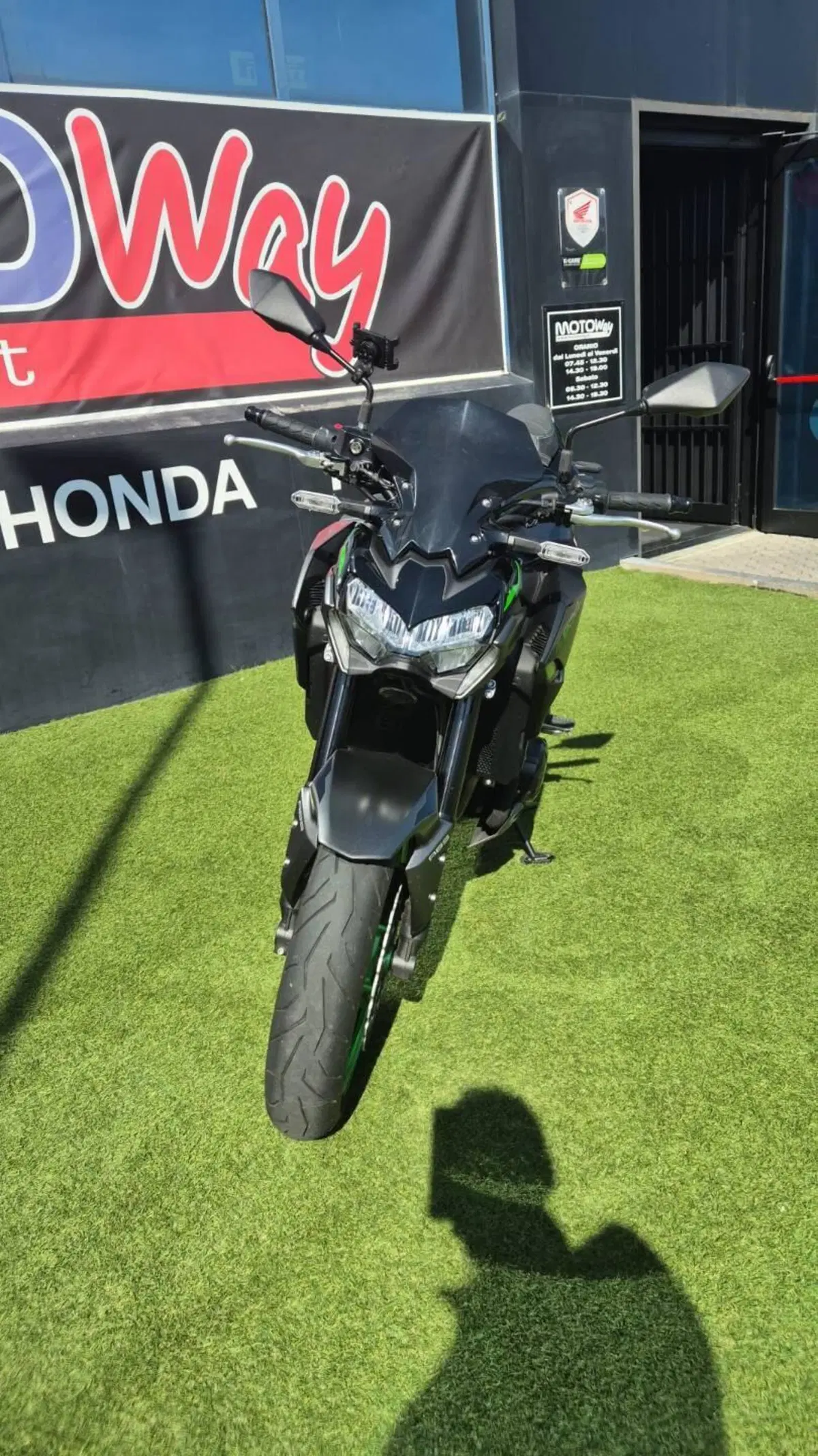 Kawasaki Z 900 (2021 - 24) (4)
