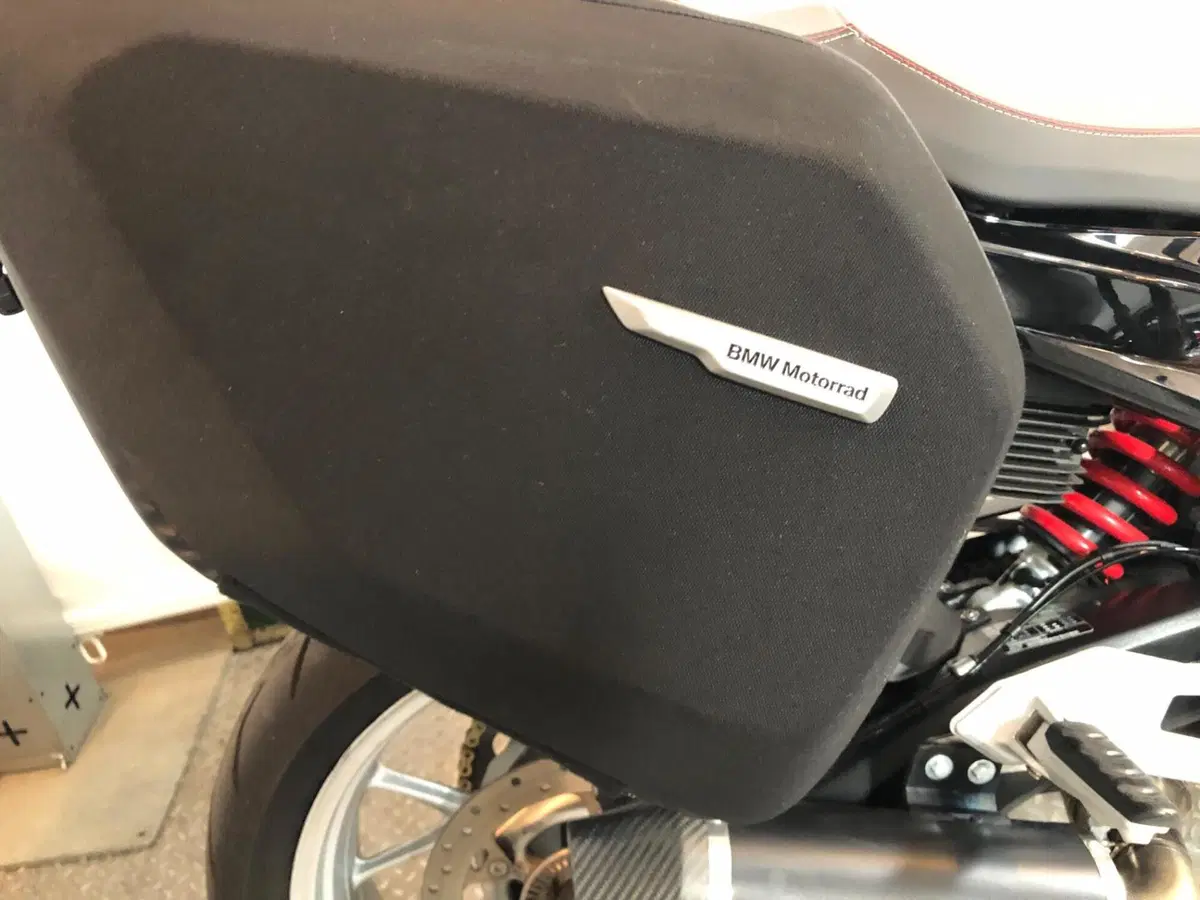 Bmw F 900 R (2021 - 24) (3)