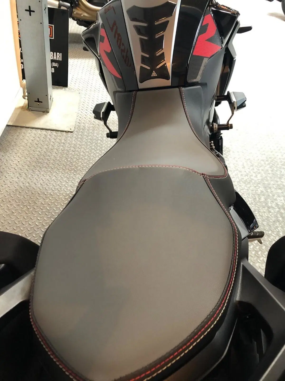 Bmw F 900 R (2021 - 24) (4)