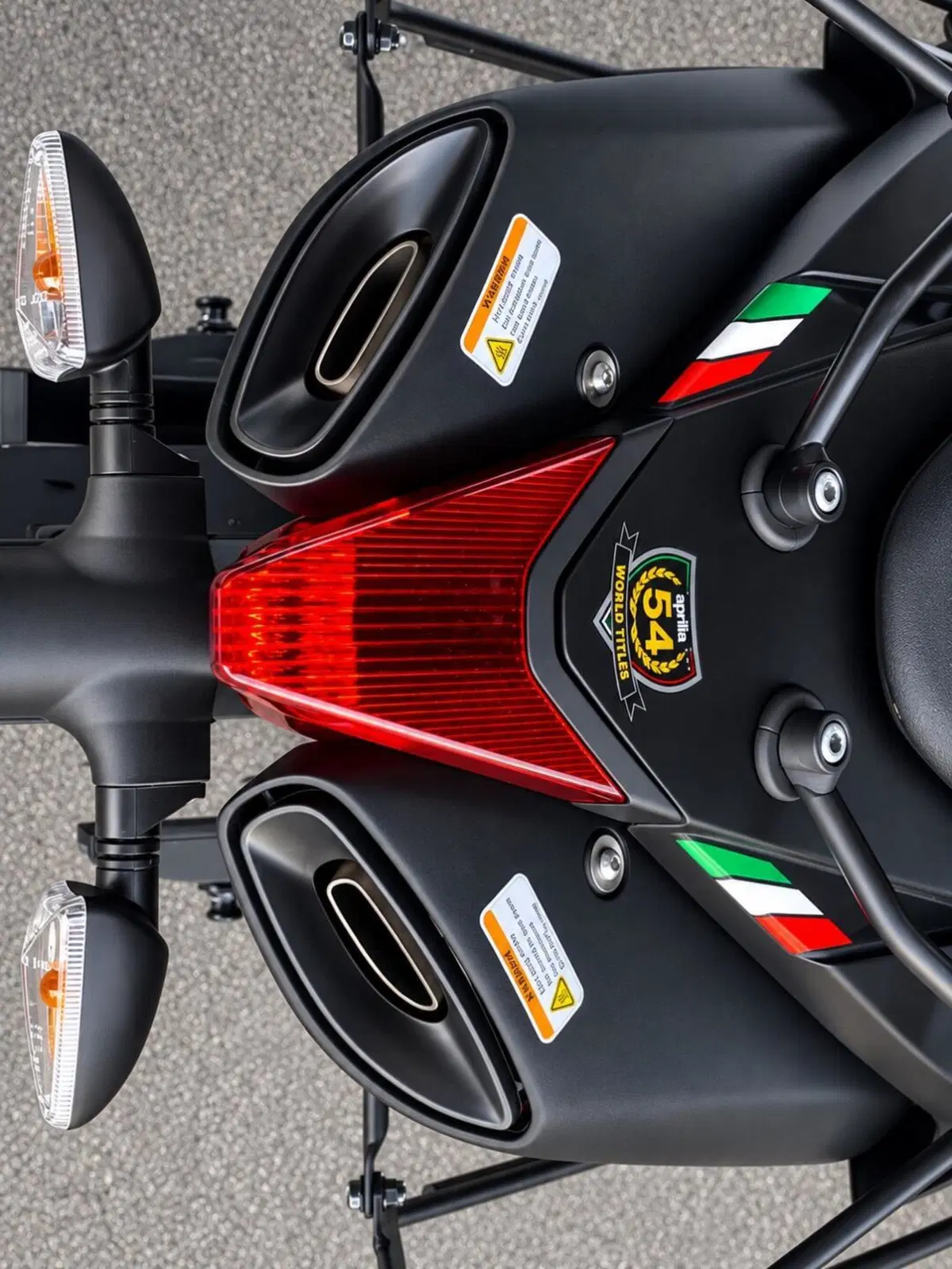 Aprilia Dorsoduro 900 (2017 - 20) (12)
