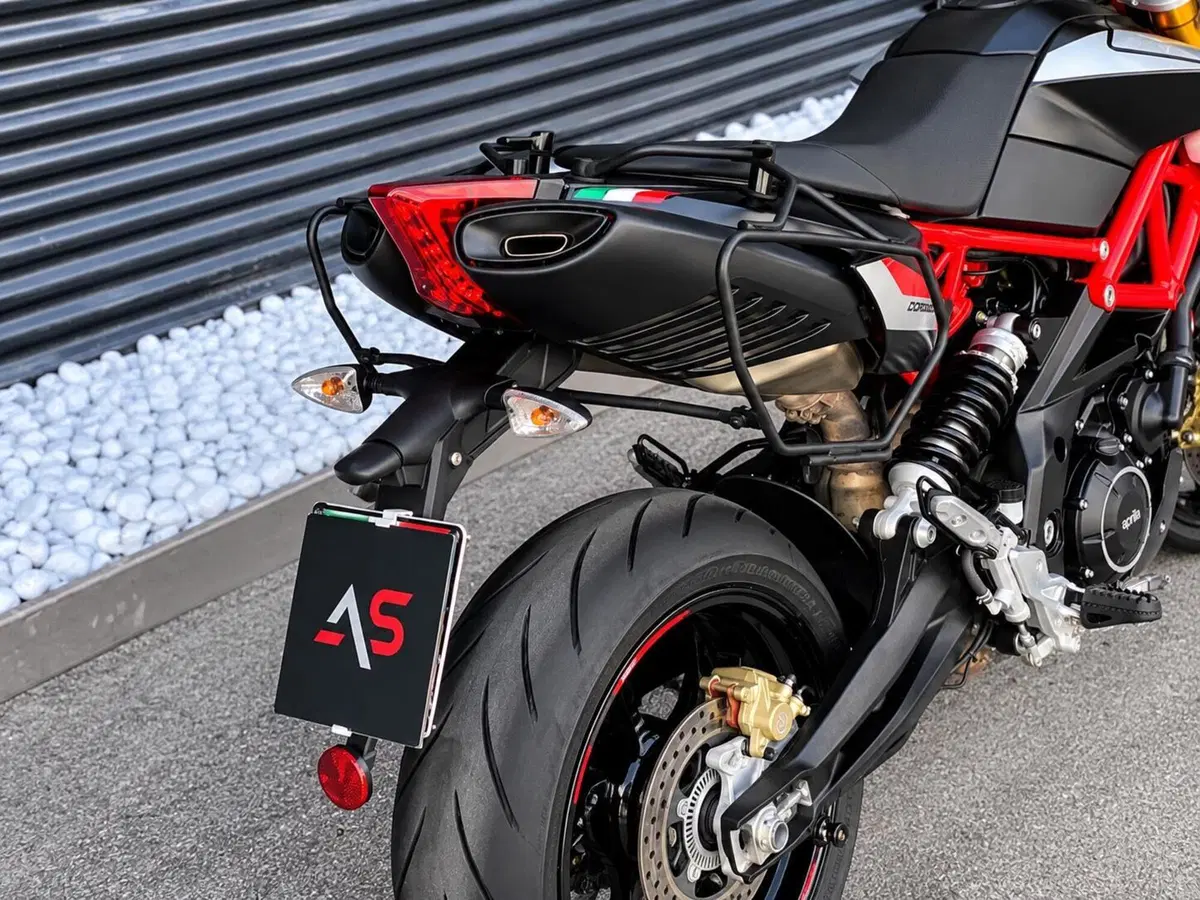 Aprilia Dorsoduro 900 (2017 - 20) (5)