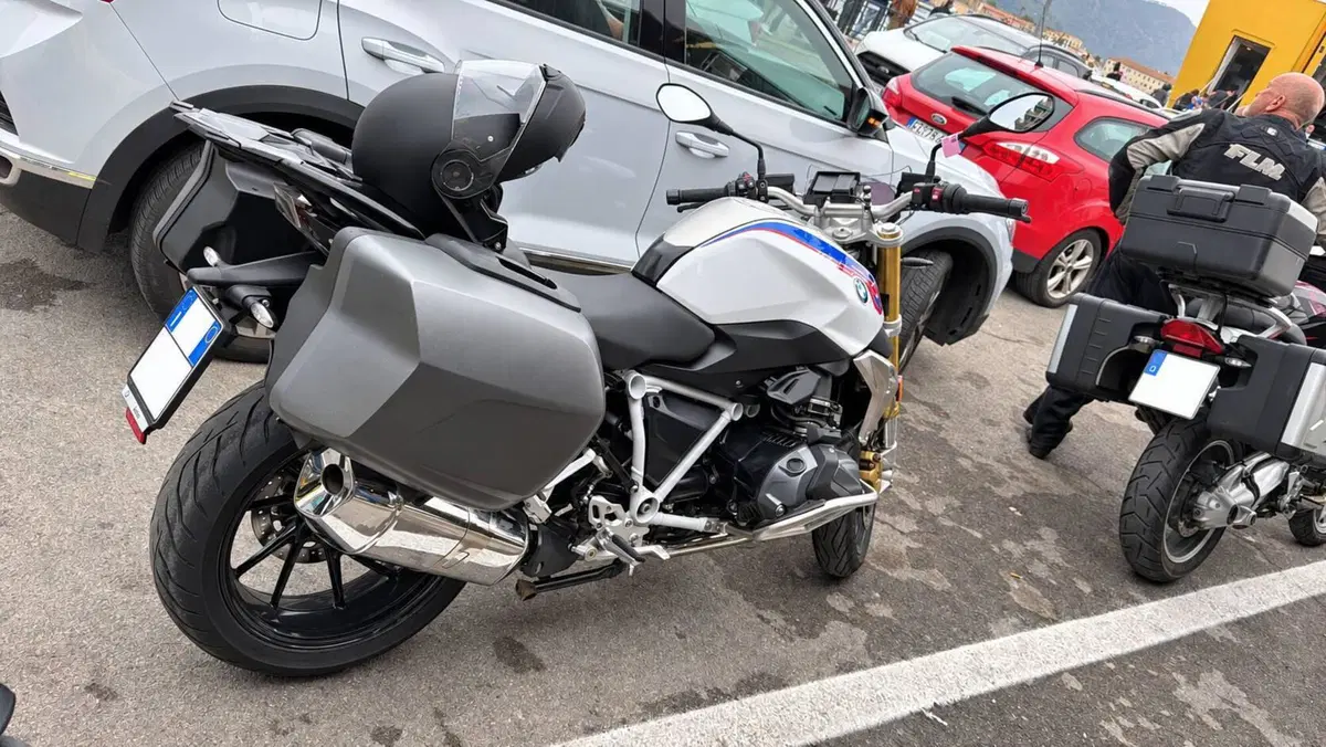 Bmw R 1250 R (2021 - 25) (3)