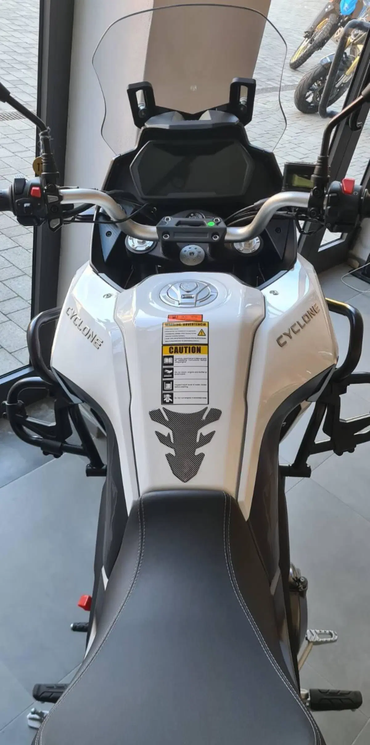 Cyclone RX600 (2025 - 26) (2)
