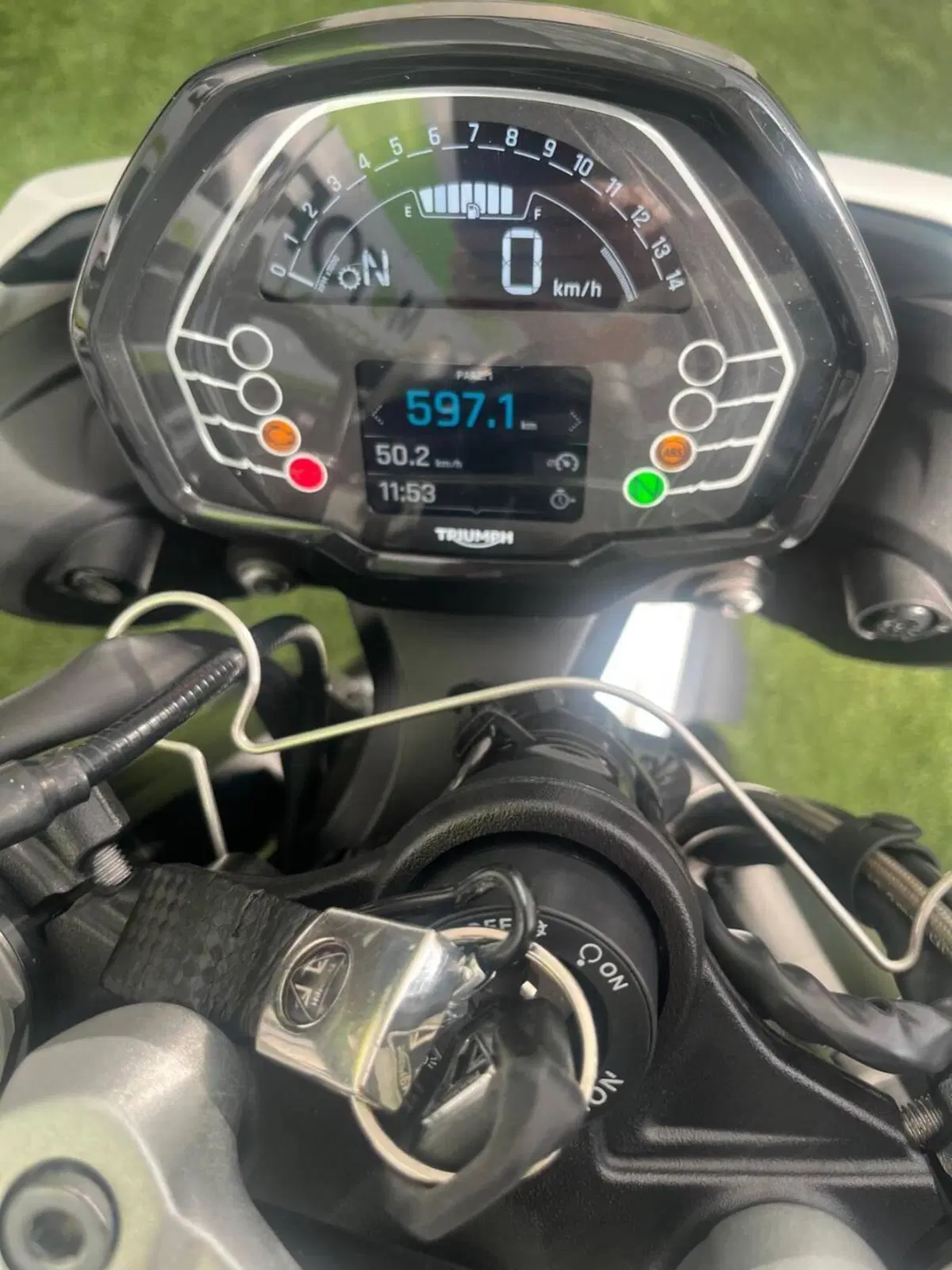 Triumph Street Triple 765 R (2023 - 26) (5)
