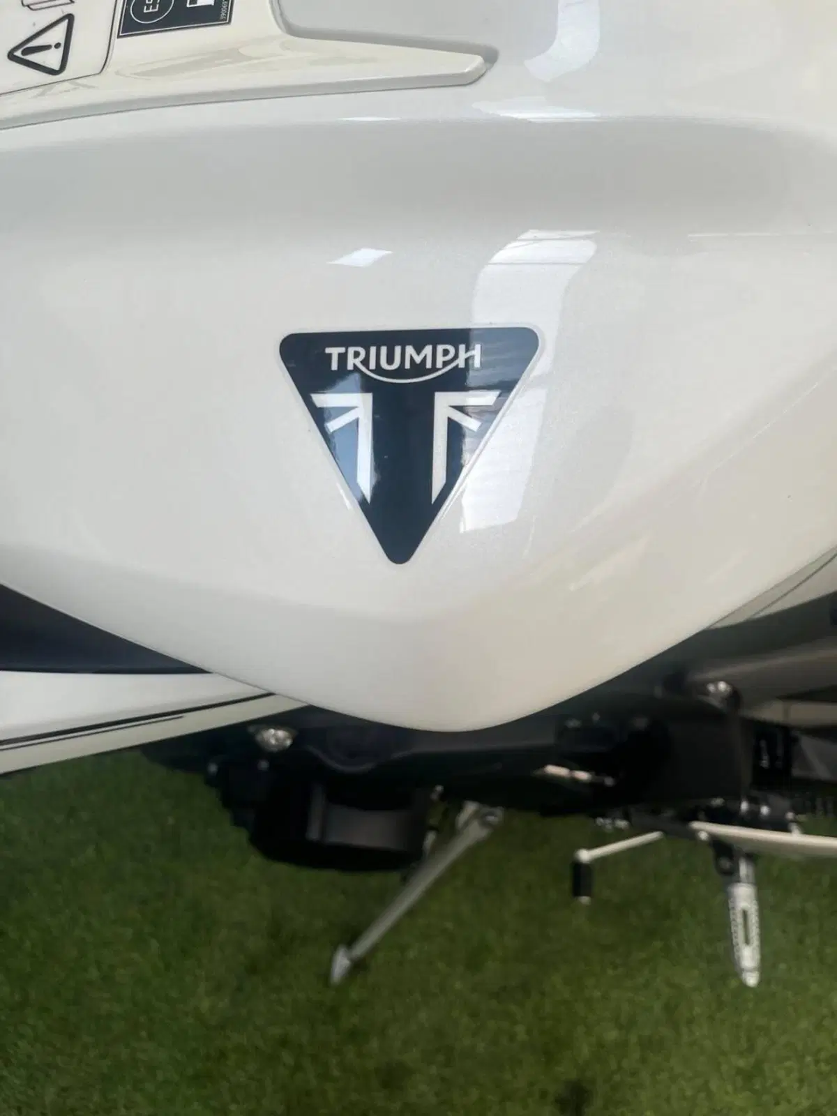 Triumph Street Triple 765 R (2023 - 26) (9)
