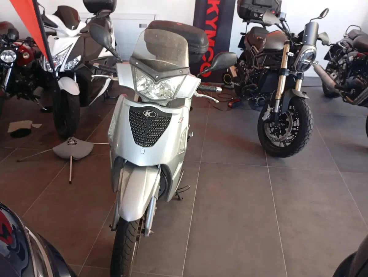 Kymco People 125 S (2005 - 06) (2)