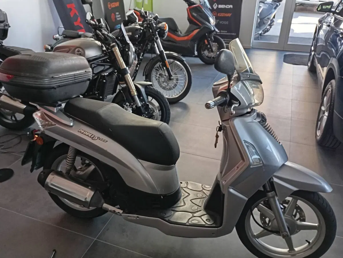 Kymco People 125 S (2005 - 06) (3)