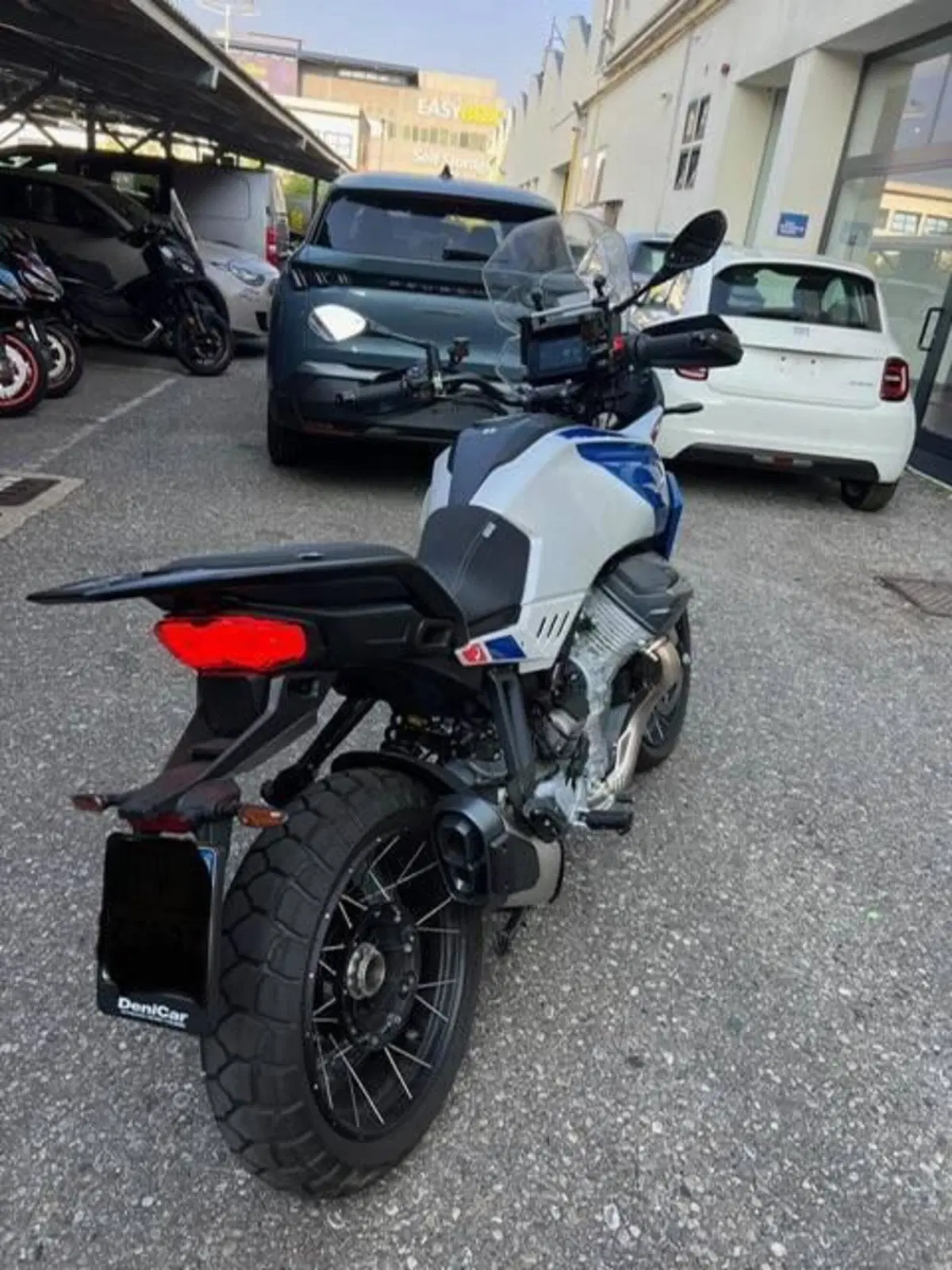 Moto Guzzi Stelvio Duecento Tributo (2025 - 26) (4)