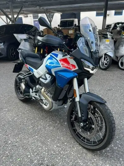 Moto Guzzi Stelvio Duecento Tributo (2025 - 26) usata