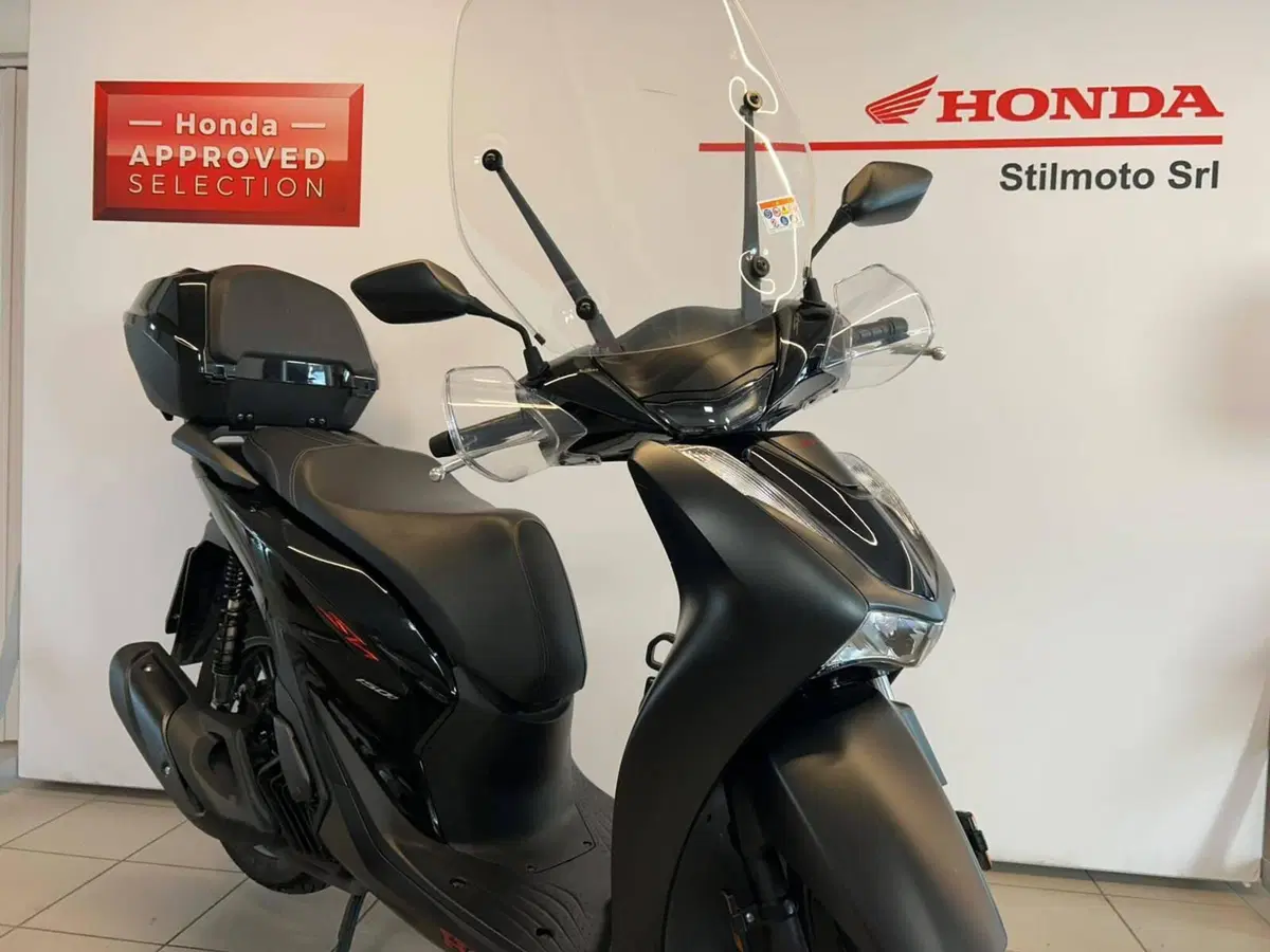 Honda SH 150i Sport (2024 - 25) (2)