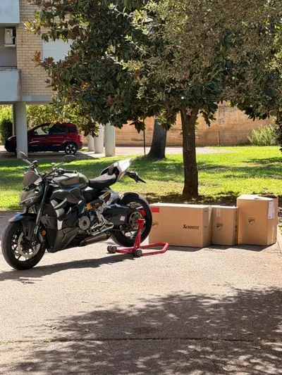 Ducati Streetfighter V2 (2022 - 24) usata