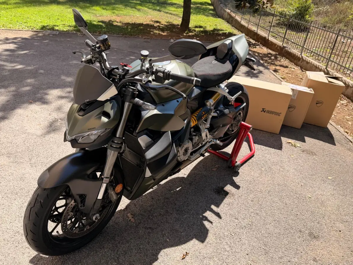 Ducati Streetfighter V2 (2022 - 24) (11)
