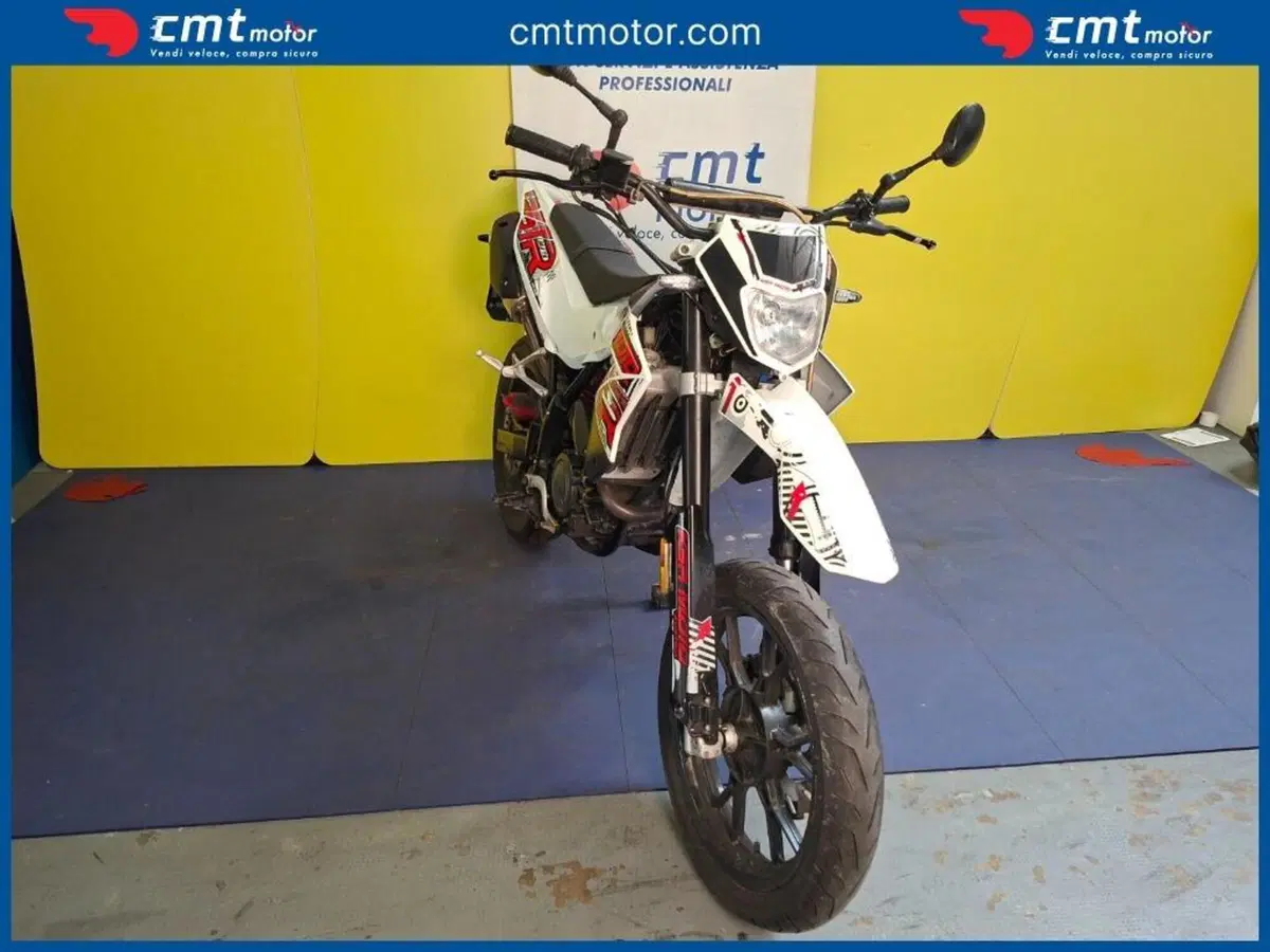 KSR Moto TR 125 SM 4T (2014 - 16) (2)