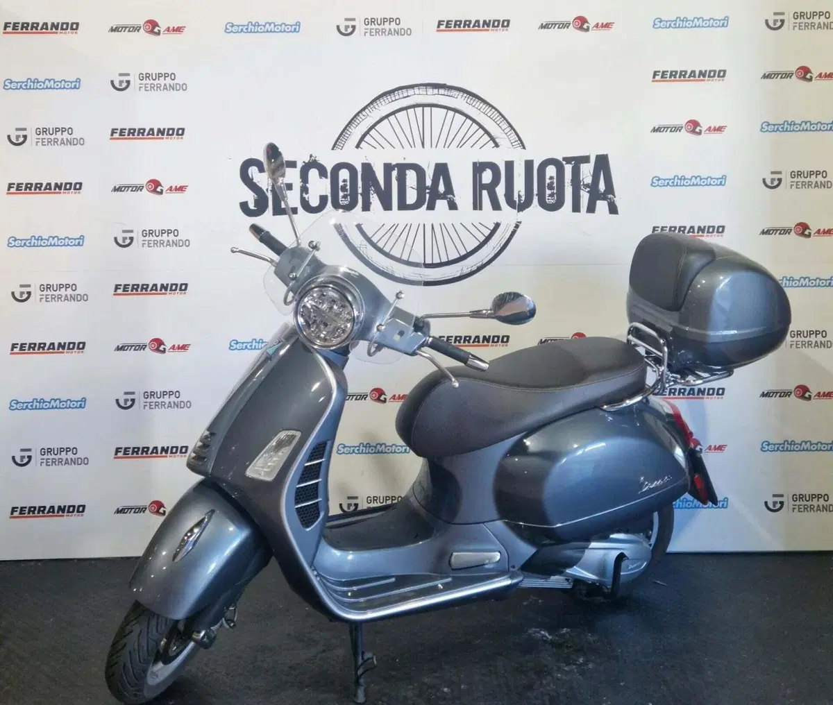 Vespa GTS 300 Touring Hpe (2021 - 22) (3)