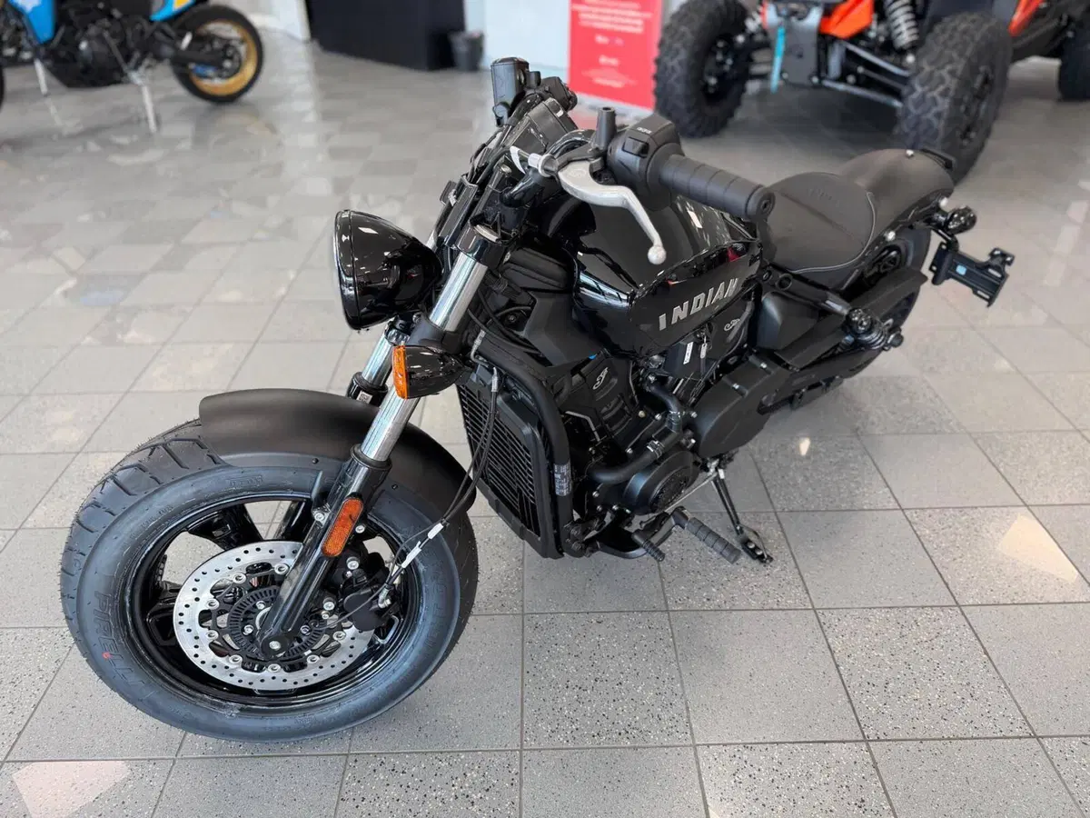 Indian Scout Sixty 999 Bobber (2025 - 26) (6)