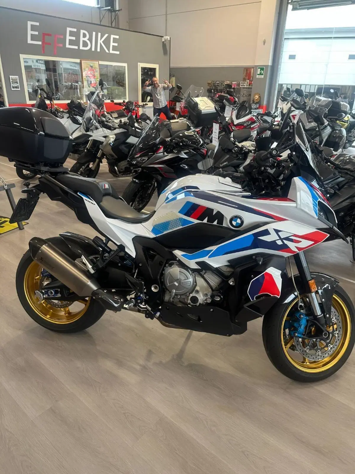 Bmw M 1000 XR (2024 - 27) (2)