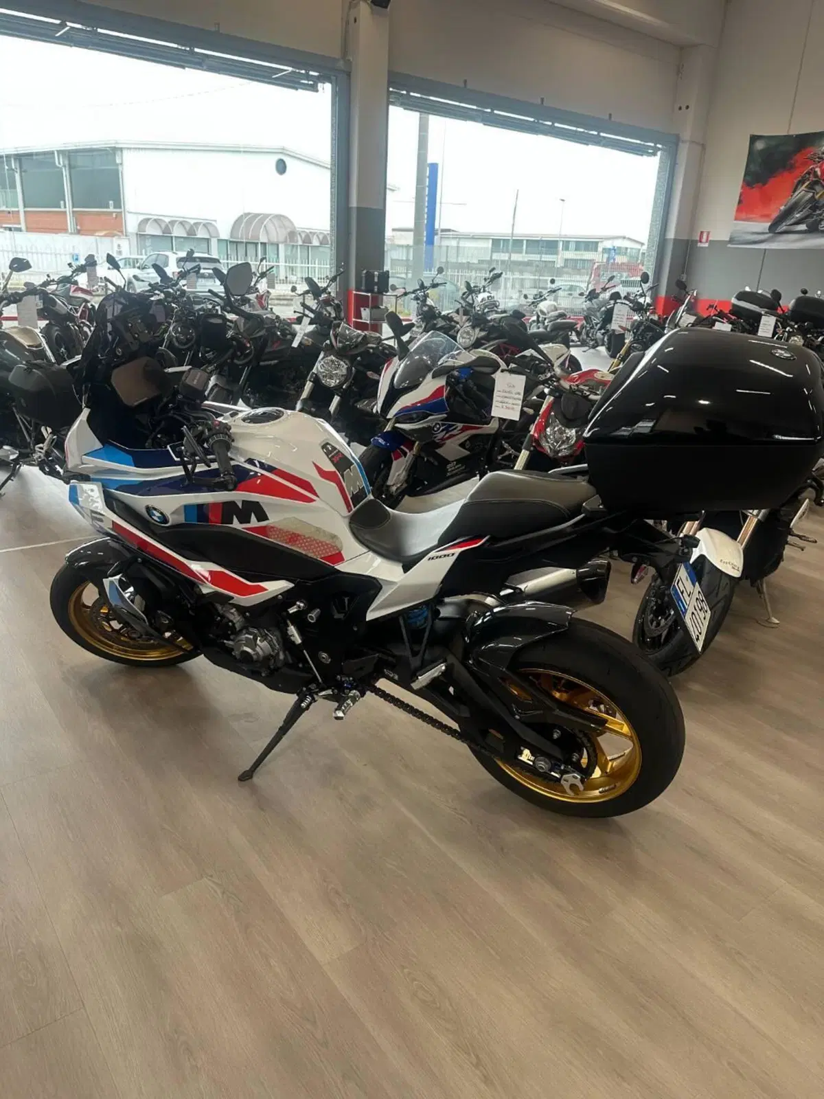 Bmw M 1000 XR (2024 - 27) (3)