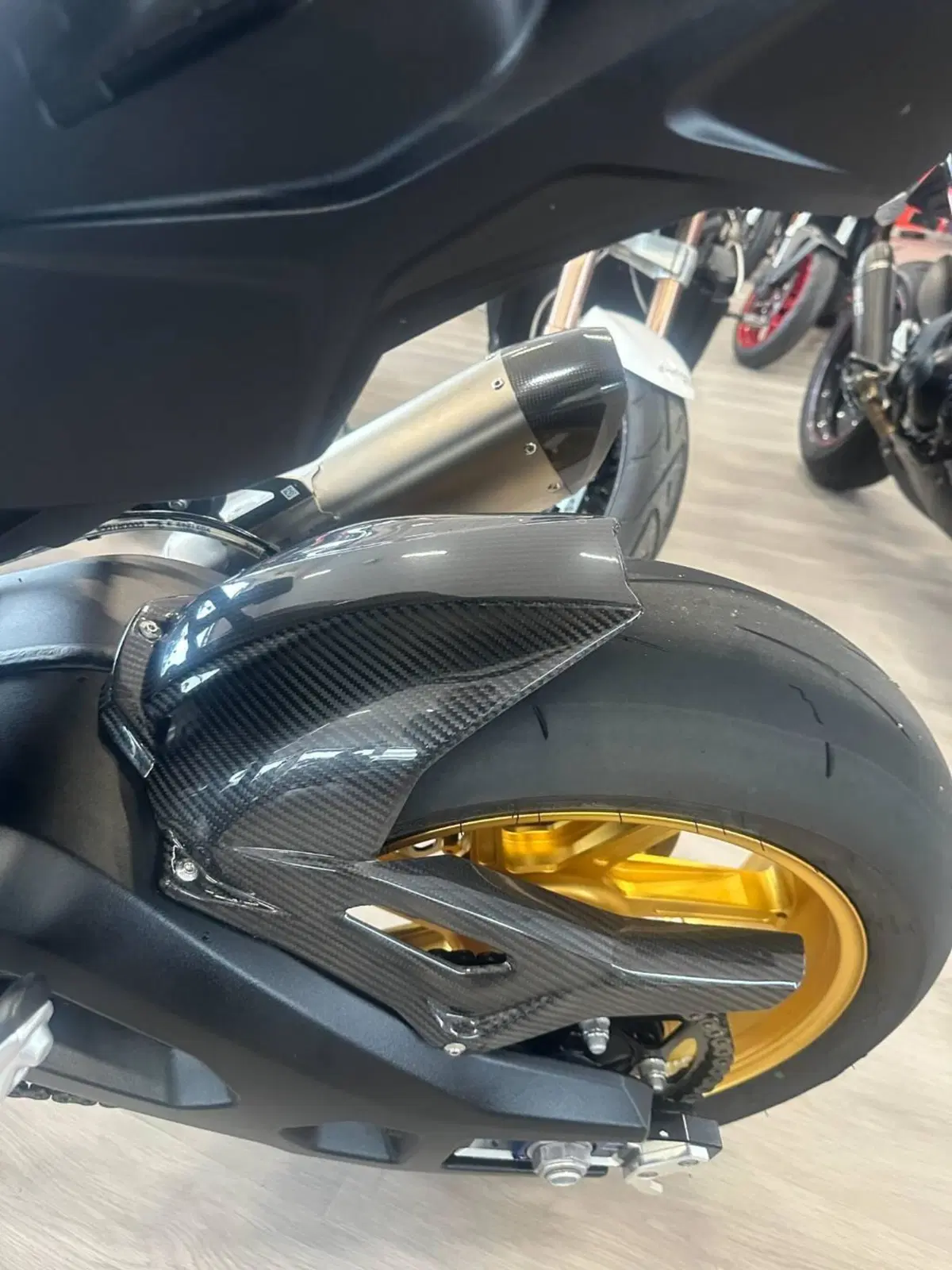 Bmw M 1000 XR (2024 - 27) (5)