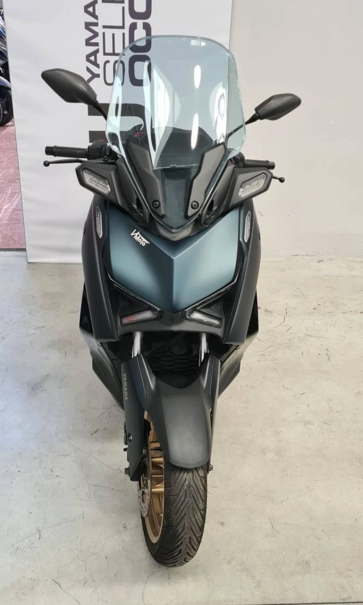 Yamaha X-Max 300 Tech Max (2021 - 24) (2)