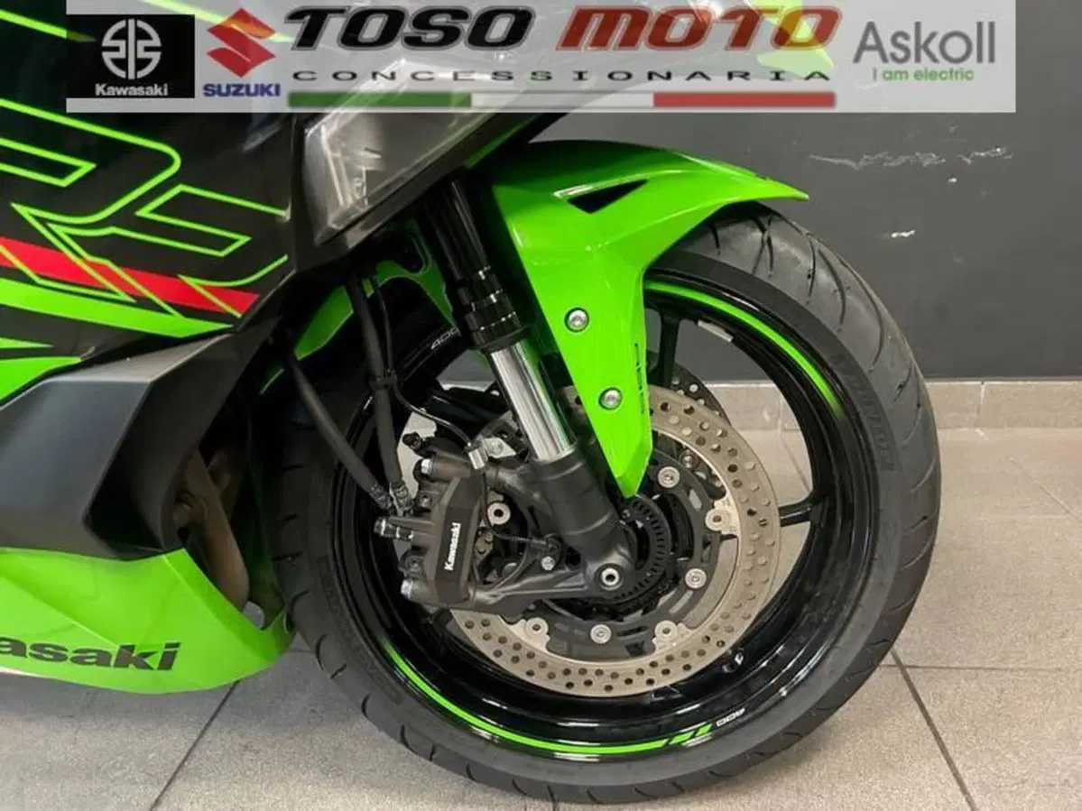 Kawasaki Ninja ZX-4RR (2024 - 26) (2)