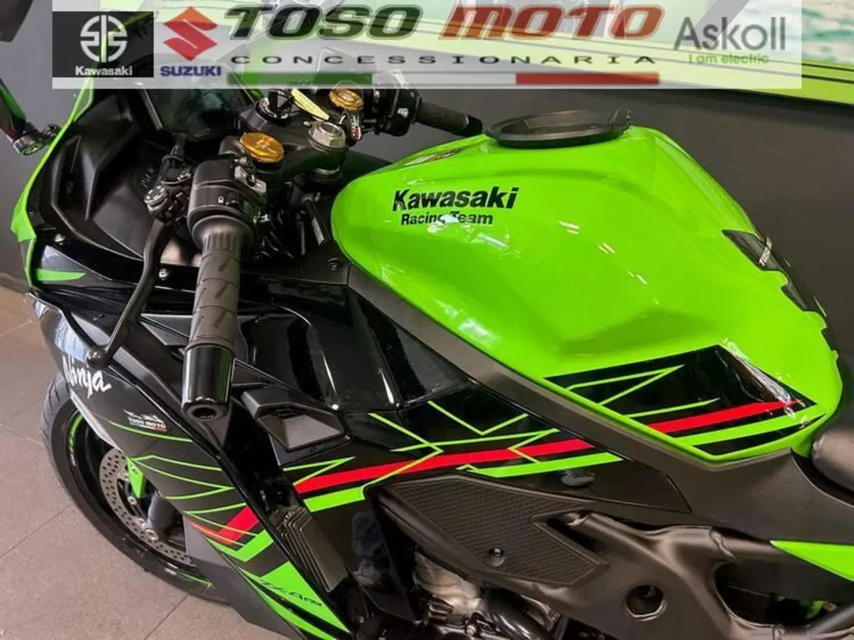 Kawasaki Ninja ZX-4RR (2024 - 26) (8)