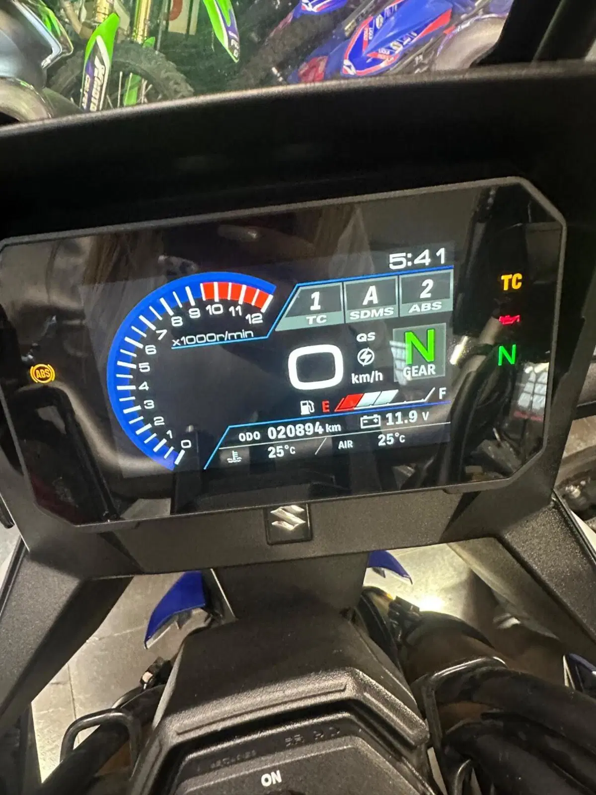 Suzuki V-Strom 800DE (2025 - 26) (10)