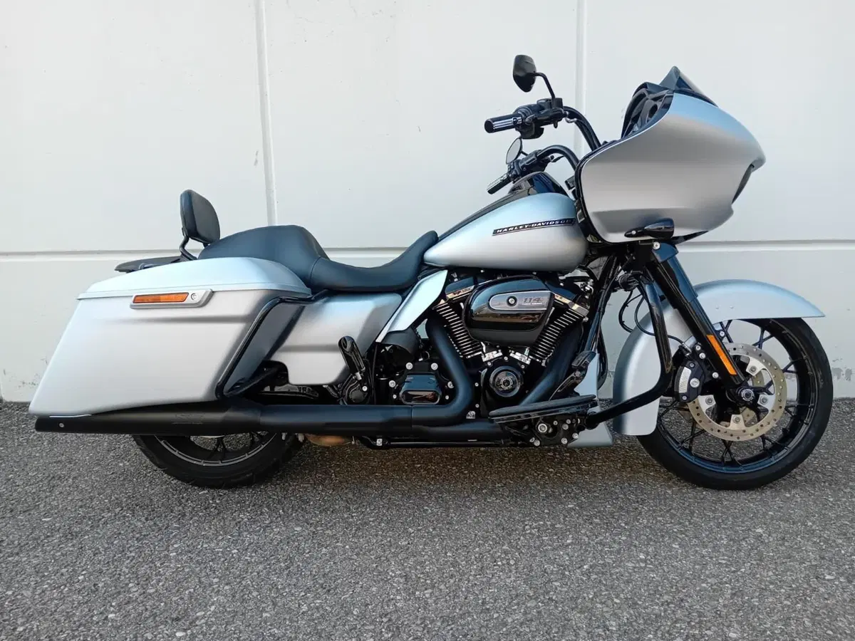 Harley-Davidson 114 Road Glide Special (2019 - 20) - FLTRXS
