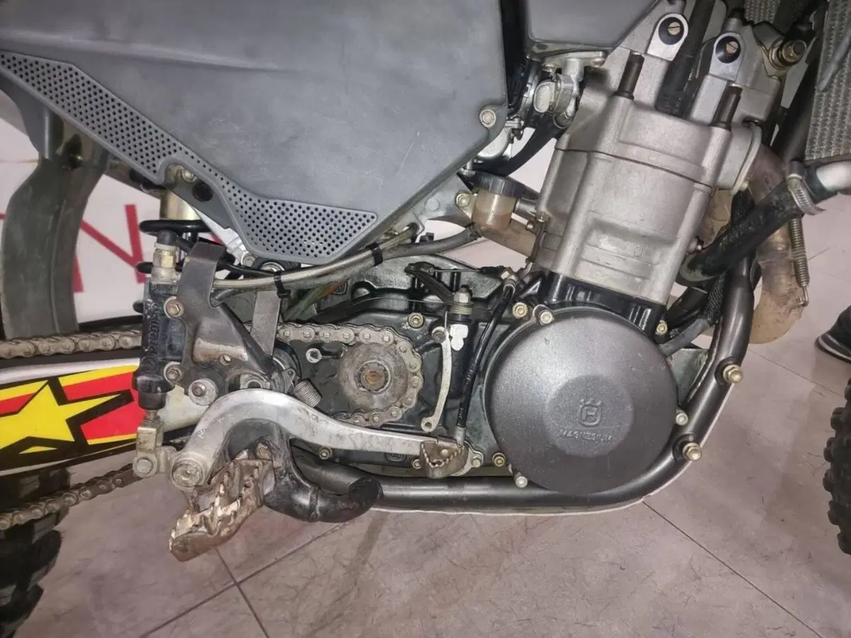 Husqvarna TC 570 (7)