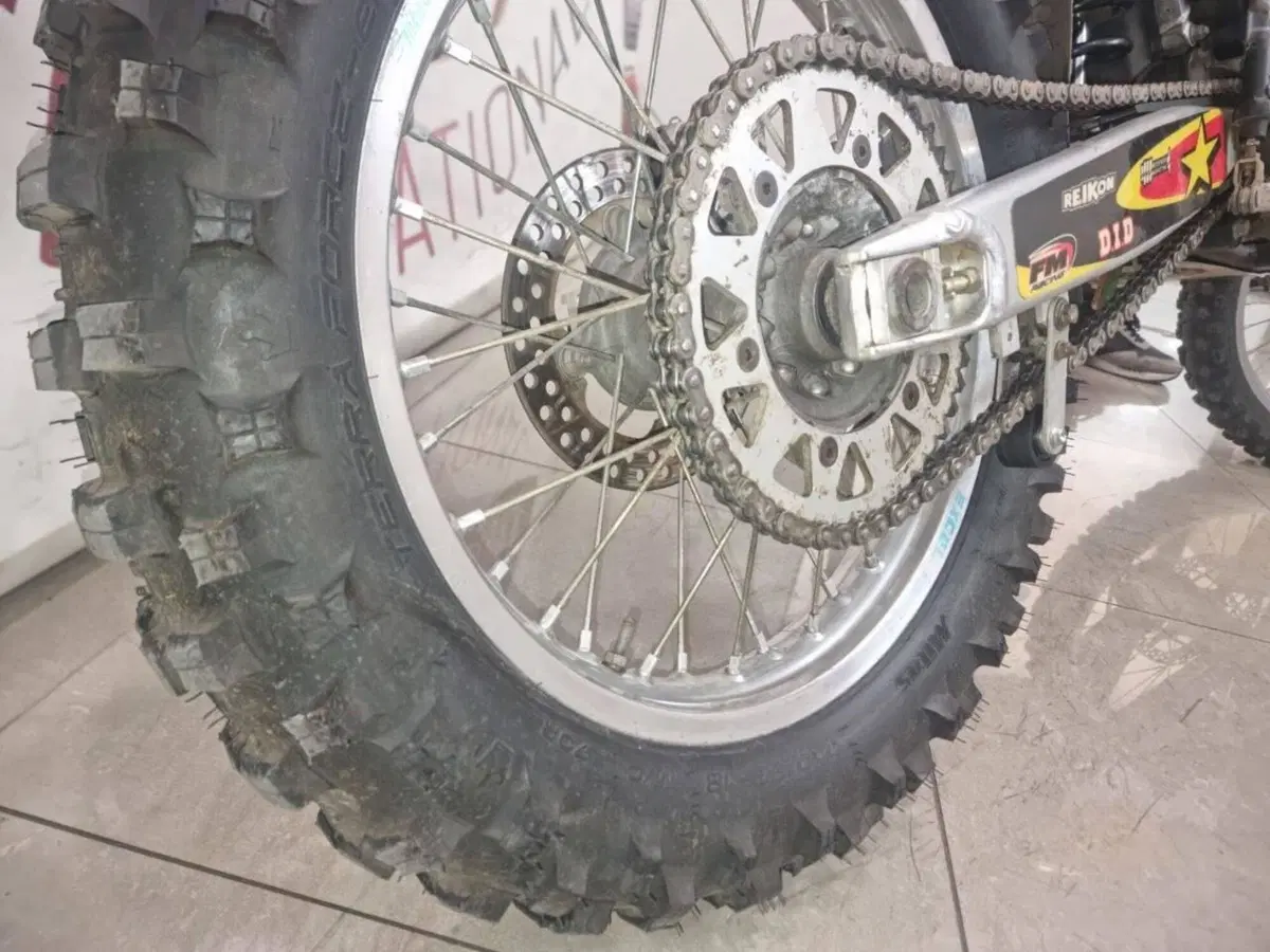 Husqvarna TC 570 (10)