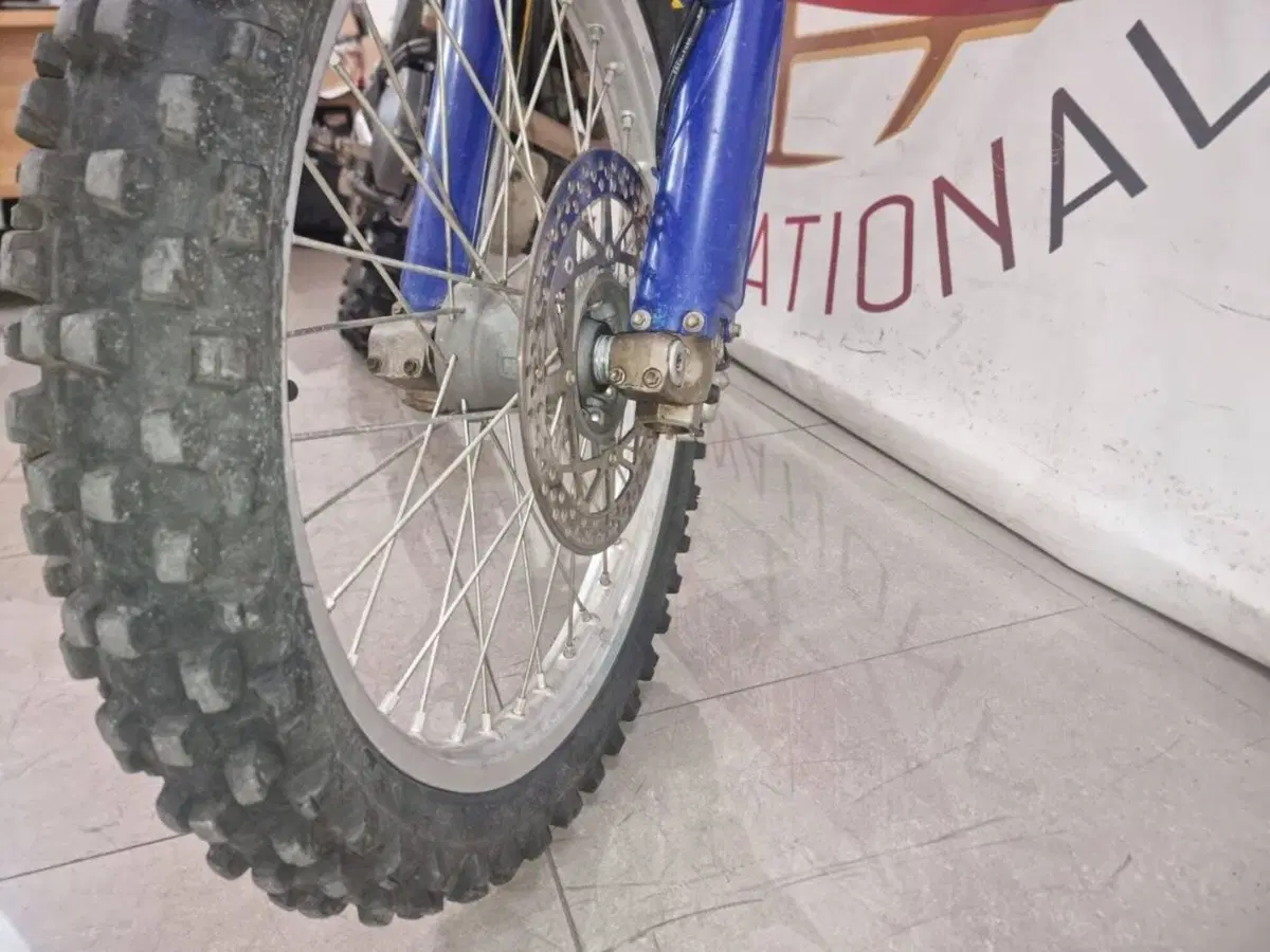Husqvarna TC 570 (11)