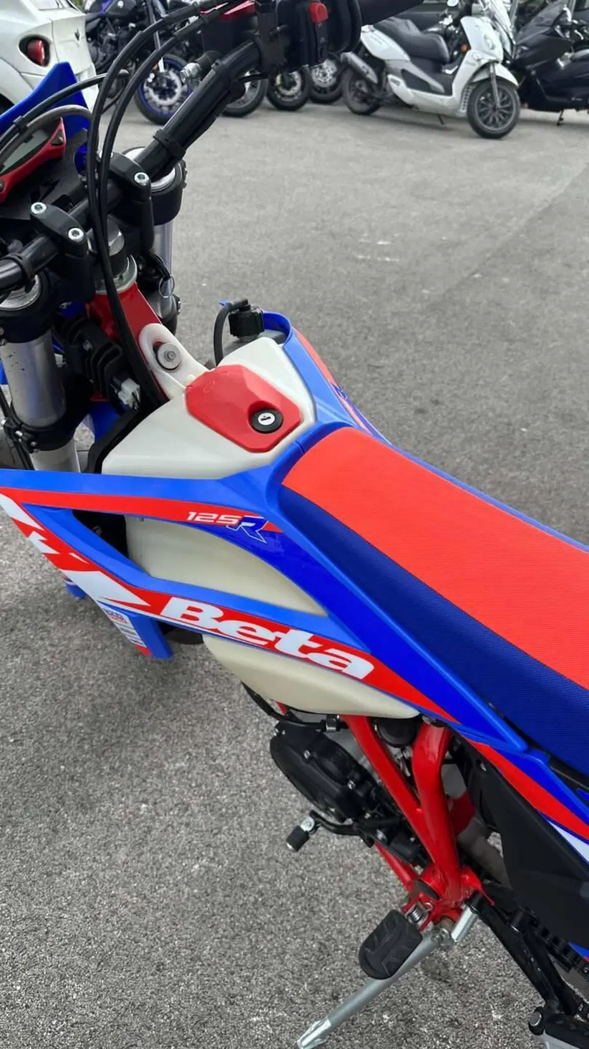 Betamotor RR 125 4T Enduro R (2024 - 26) (2)