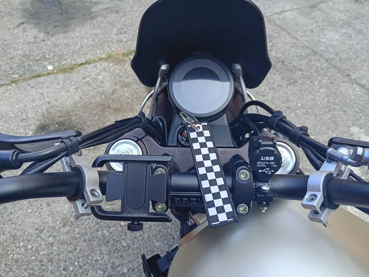 Brixton Motorcycles Crossfire 500 XC (2022 - 26) (7)